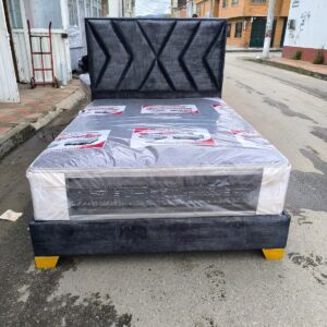 Combo baúl obsequio edredón para cama doble