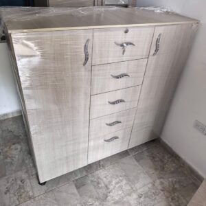 Cómoda de 120x120
