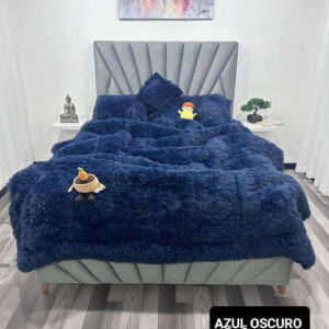 Edredón azul oscuro